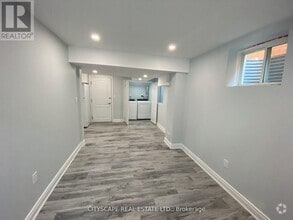 Building Photo - 413 Leiterman Dr