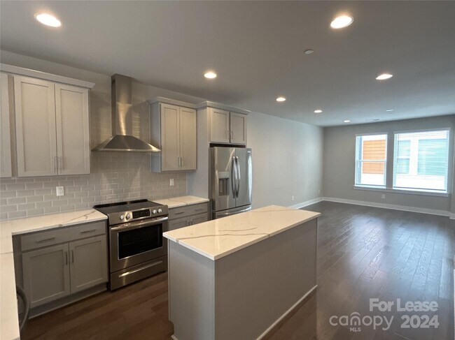 Building Photo - 1307 Millpark Ln
