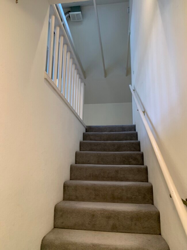 1179 8th St, Monterey, CA 93940 Apartments in Monterey, CA