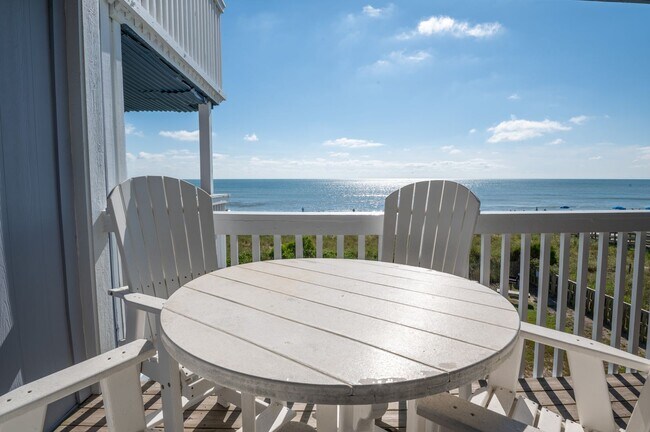 Foto del edificio - OCEANFRONT OFF-SEASON ONE BEDROOM RENTAL