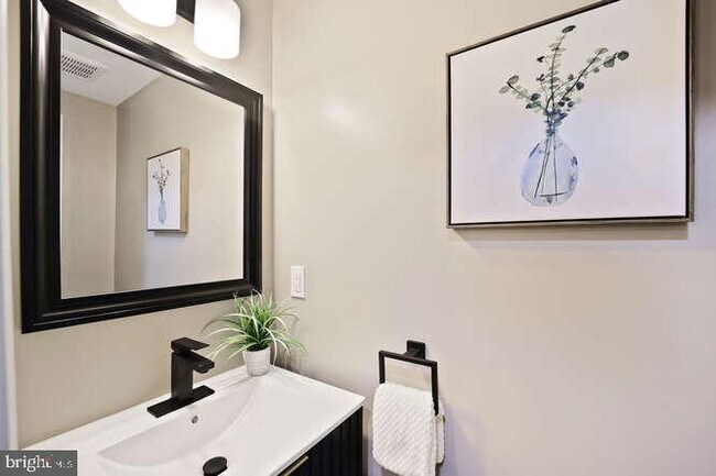 Foto del edificio - 1632 Ridge Pl SE