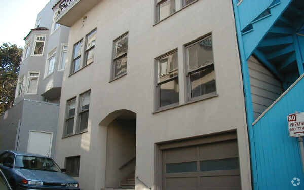 Building Photo - 52 Telegraph Pl