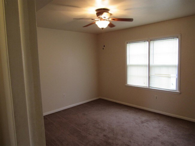 Foto del edificio - 6503 Carefree Ln