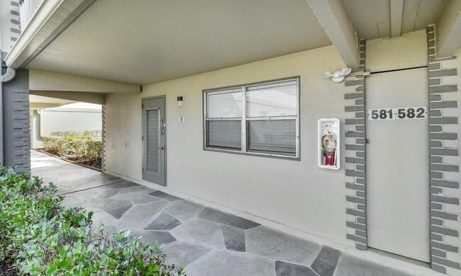 Building Photo - 581 Monaco Blvd