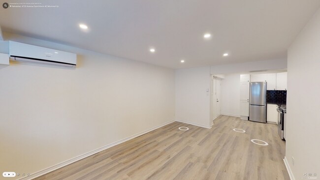 Photo du bâtiment - 4720 Av Saint-Kévin