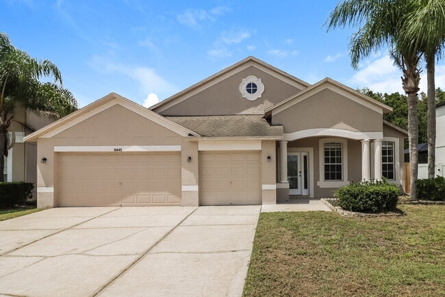 Building Photo - 10445 Meadow Spring Dr