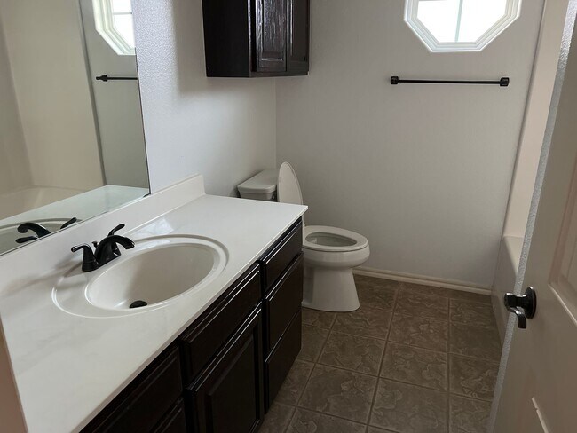 Foto del edificio - functionality, style, and comfort—3 Bedroo...