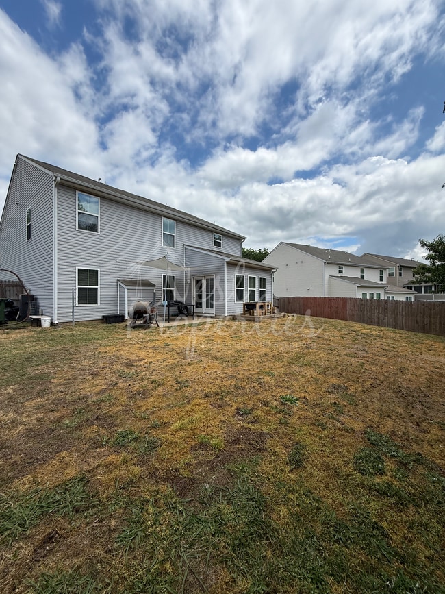 Building Photo - 594 Newton Rd