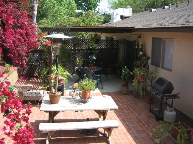 Building Photo - Winter Gardens Duplexes