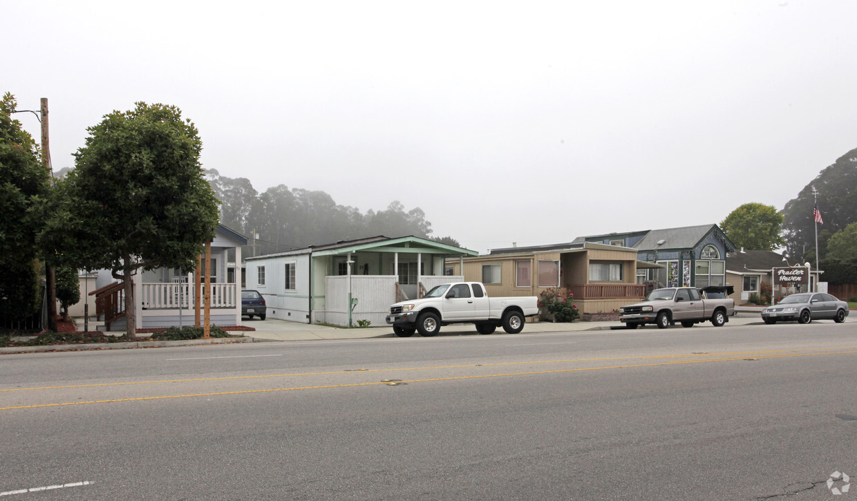 Building Photo - Trailer Haven