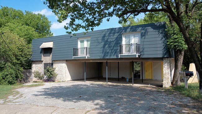 Building Photo - 3503 Alpine Cir