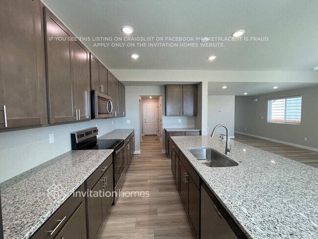 Building Photo - 13603 Arriba Dr