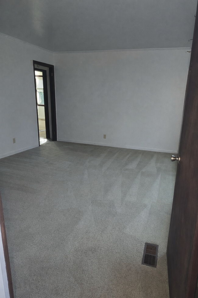 Building Photo - 3422 Shenandoah Dr