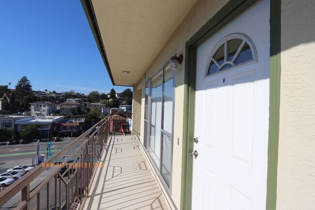 Foto del edificio - Mandana Blvd. 466 (Lease only)