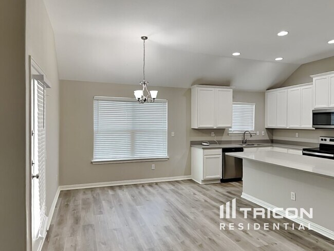 Building Photo - 205 Old Spanish Trail