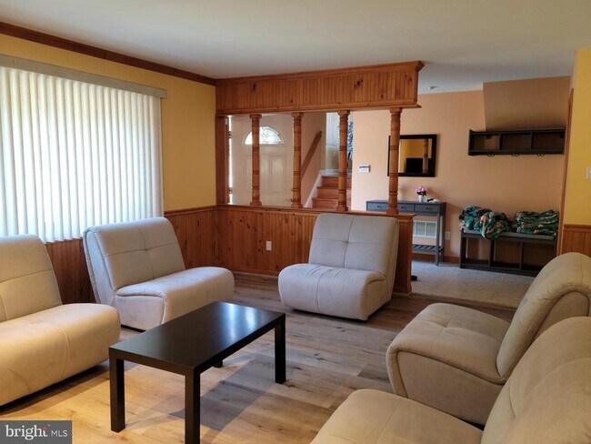 Foto del edificio - 35 Ramblewood Dr