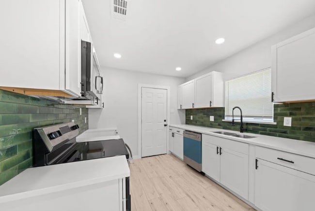 Building Photo - Charming 3-Bedroom 2-Bath Home for Rent