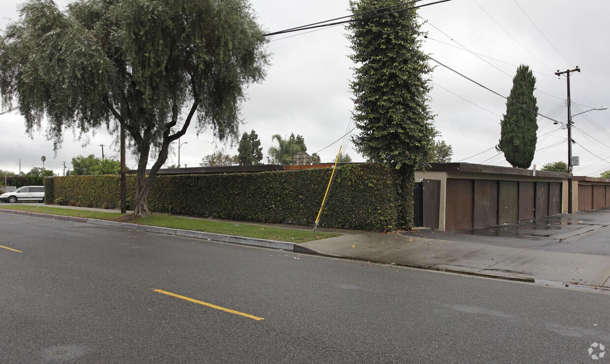 Building Photo - 7731 Fillmore Dr
