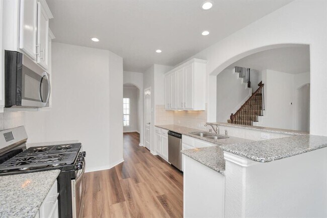 Foto del edificio - 107 San Gabriel Dr