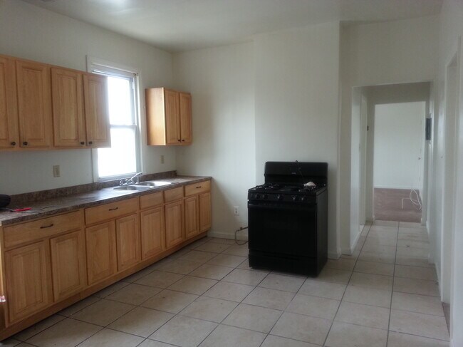 Foto del edificio - 17 Winans Ave