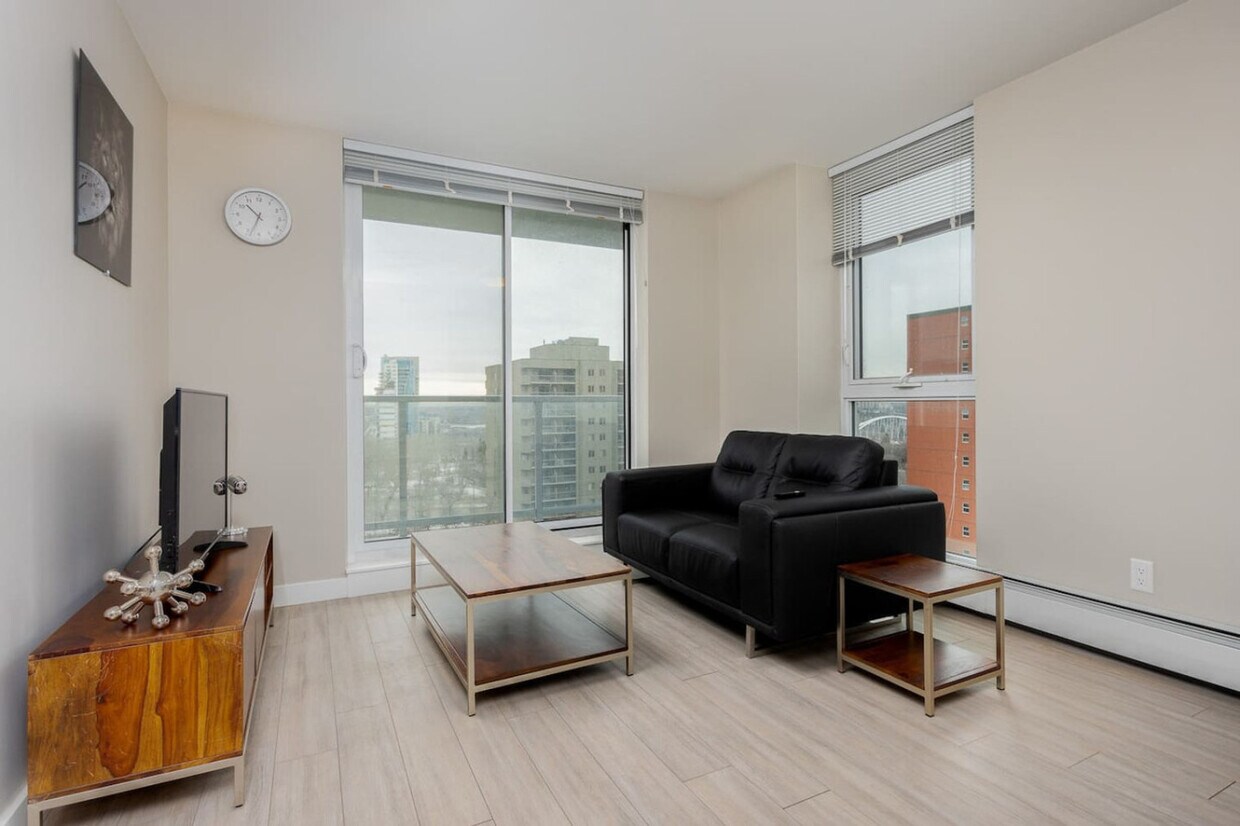 Photo principale - 9733-9111 111 St NW