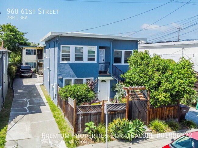 Photo - 960 61st St House