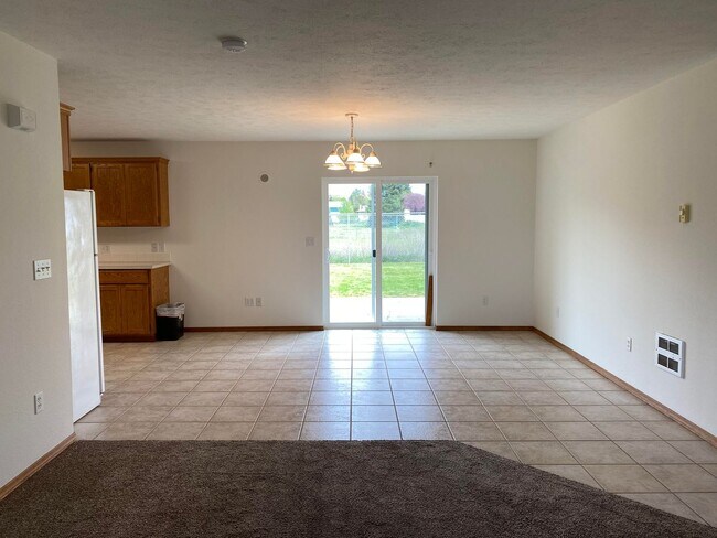 Foto del edificio - 306-308 N Pierce Rd