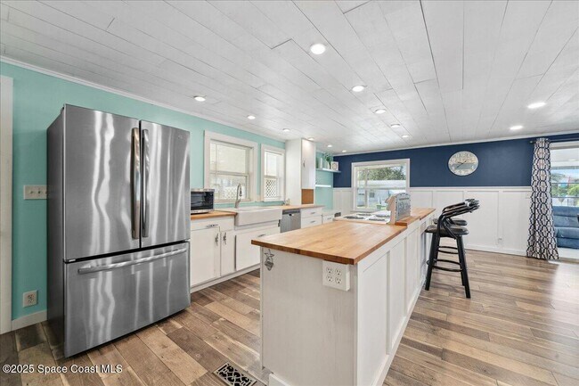 Foto del edificio - 938 Wren Cir