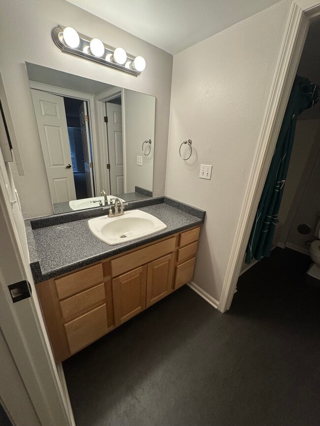 Full Bath - 270 E Highland Ave