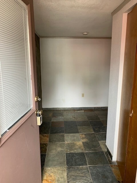 entry - 57 NE Wygant St