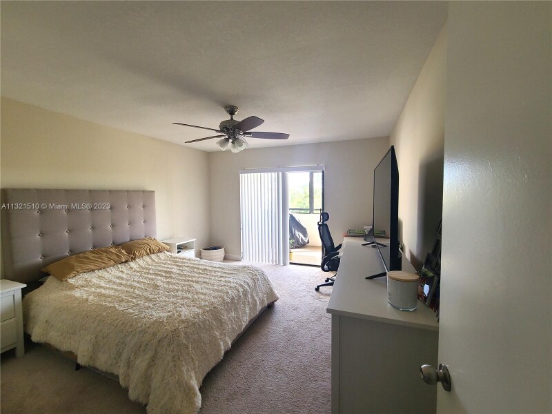 545 SE 12th St, Dania Beach, FL 33004 Condo for Rent in Dania Beach