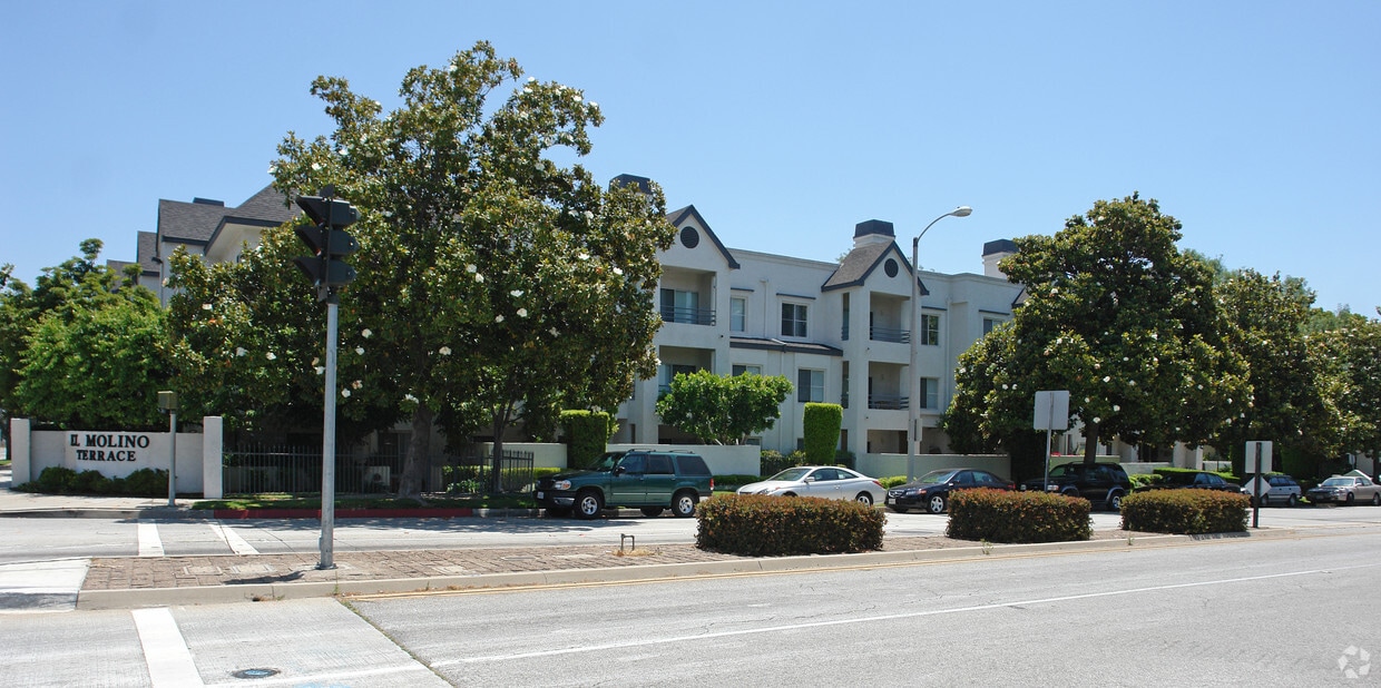 El Molino Terrace Apartments - El Molino Terrace