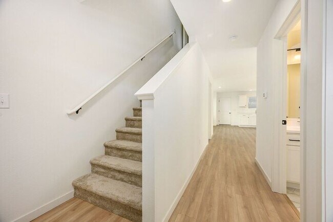 Building Photo - 6209 Tigris Ave