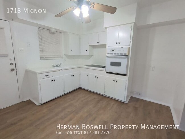 Building Photo - 1718 Mignon-