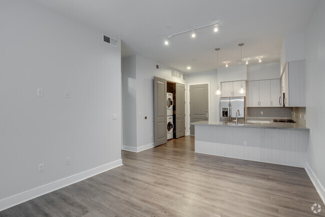 1HAB, 1BA - 693 ft² - Arts District