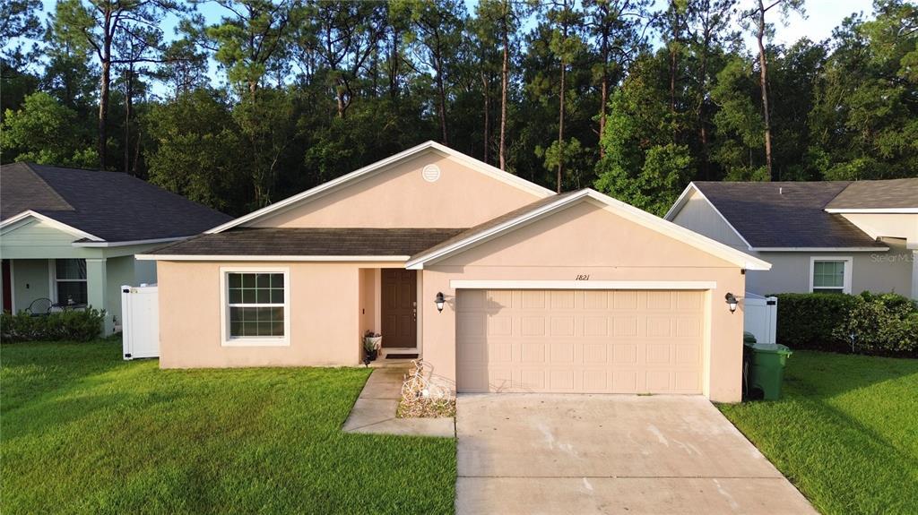 Foto principal - 1821 Wallace Manor Ln