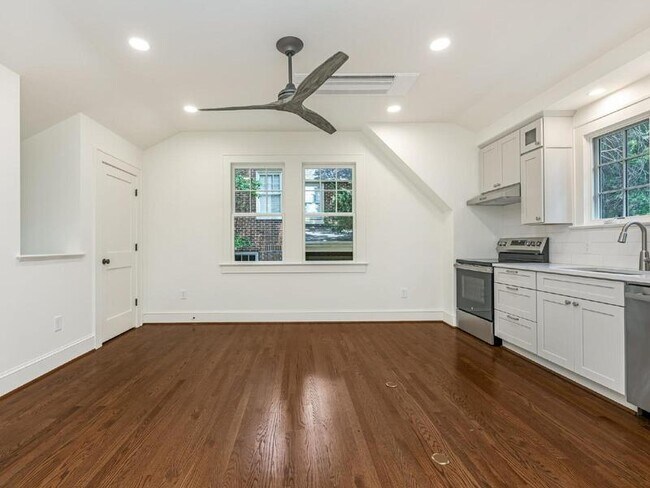 Foto del edificio - 1105 Ordermore Ave