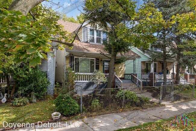 Building Photo - 3 br, 1 bath House - 5070 Saint Clair