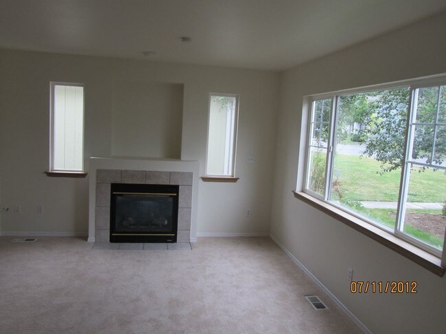 Foto del edificio - 6606 Steamer Dr SE