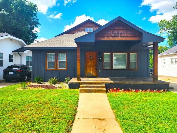 Primary Photo - 3 Bed 2.5 Bath 1 Car Garage Built New 2021...