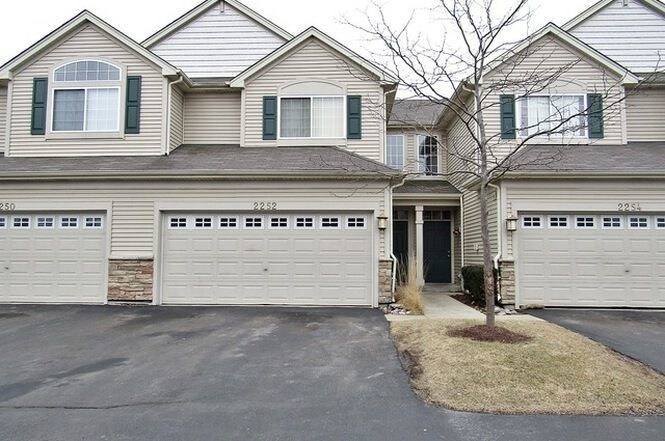 Primary Photo - 2252 Gallant Fox Cir
