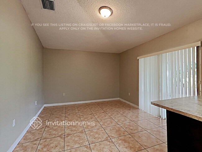 Building Photo - 10660 SW 21st St