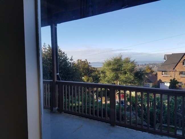 Foto del edificio - 1948 8th Ave W