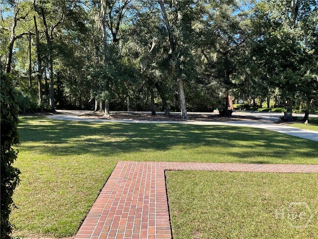 Foto del edificio - 902 Penn Waller Rd