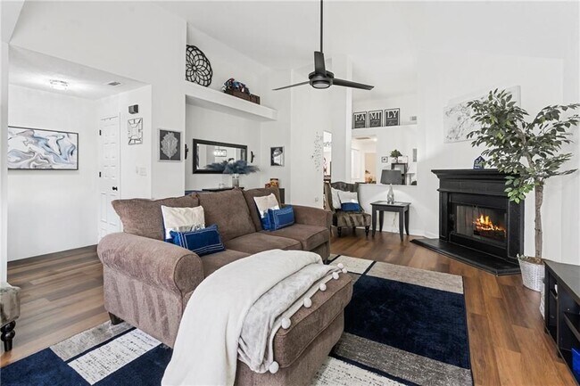 Foto del edificio - 4909 Truitt Ln