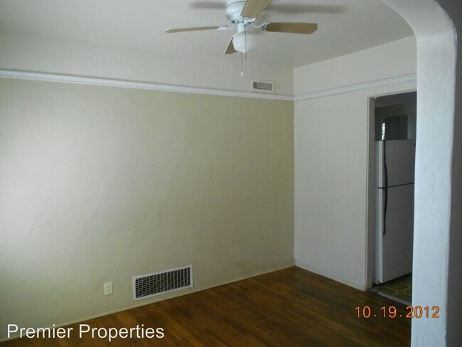 Building Photo - 1721 N Van Ness Ave