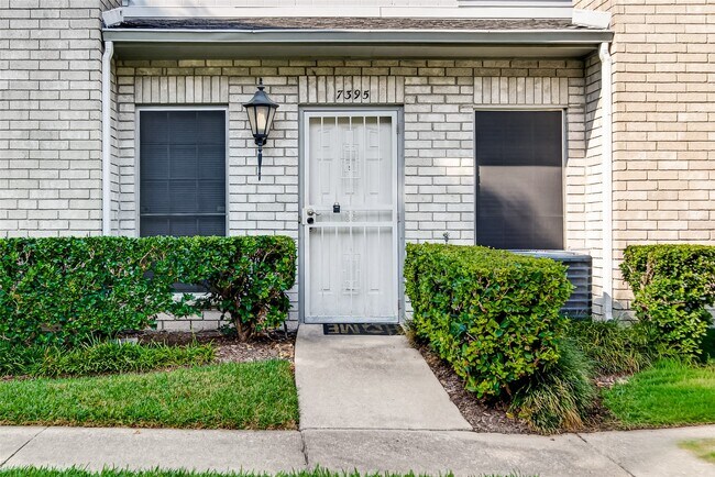 Building Photo - 7395 Regency Square Ct