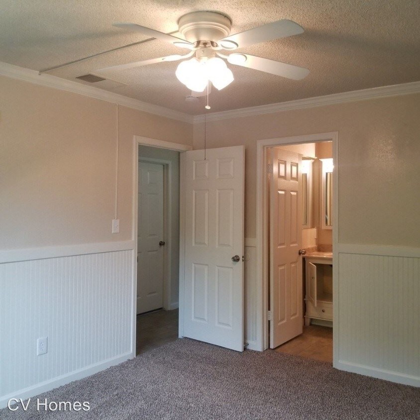 Primary Photo - 2504 Conant Ave