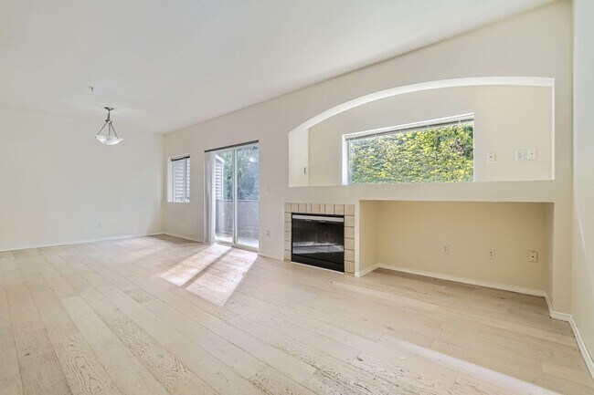 Foto del edificio - Gorgeous 3 Bed 2.5 Bath Condo @ The Desira...