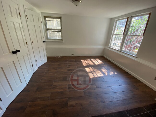 Building Photo - 2431 Young Ave